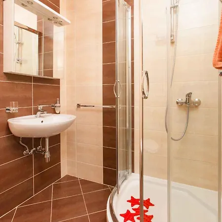 In Okrug Gornji 33036 Apartament