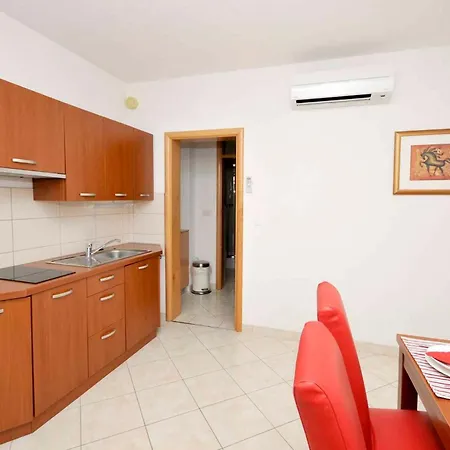 In Okrug Gornji 33036 Apartman Trogir