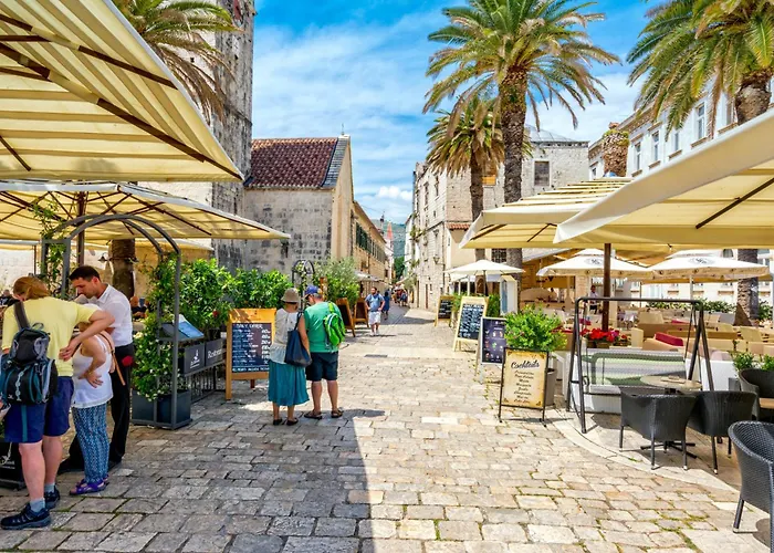 In Okrug Gornji 33036 Apartament Trogir