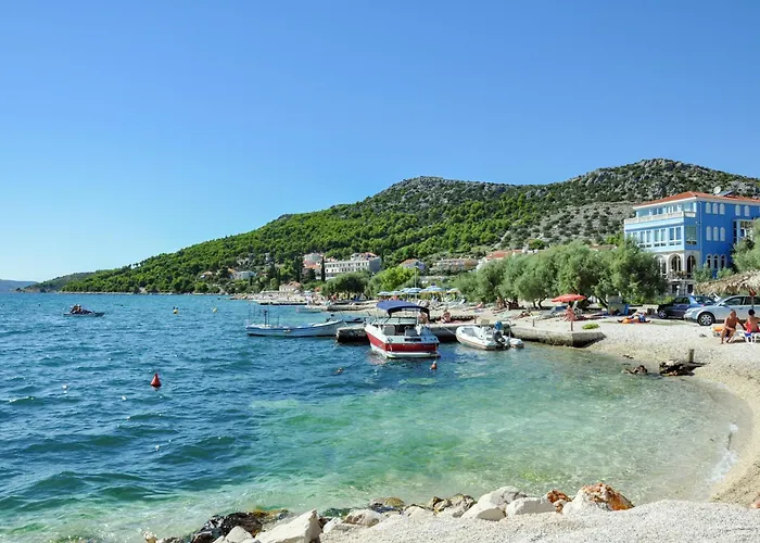 In Okrug Gornji 33036 Apartament Trogir